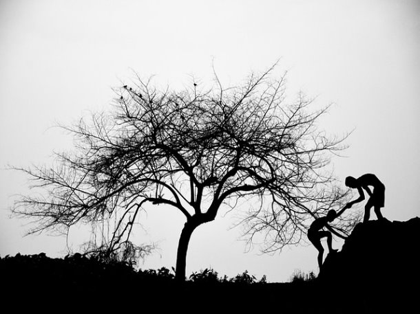 이브 생 로랑의 디자이너로서의 업적